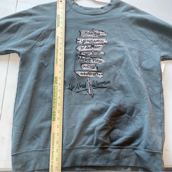 Up North Wisconsin Vintage Graphic Sweatshirt Pullover Unisex Casual - Picture 2 of 6